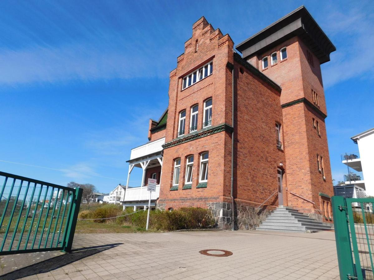 Seelotsenstation Sassnitz Mit Hafenblick By Unsere Urlaubszeit Esterno foto